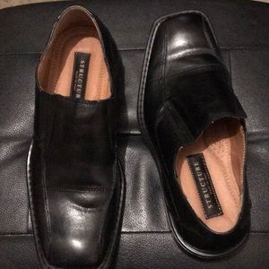Mens shoes
